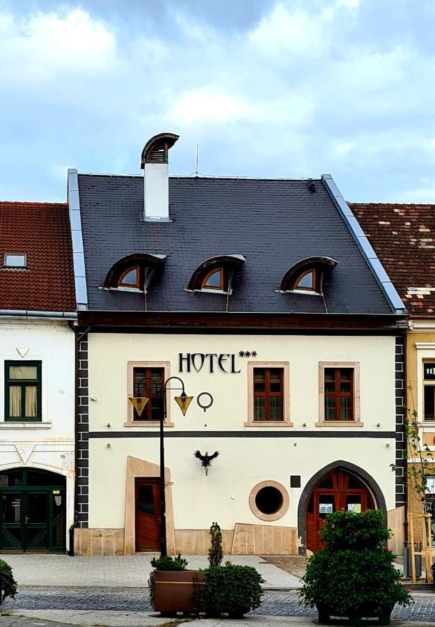 Hotel Cierny Orol Rožňava Bagian luar foto