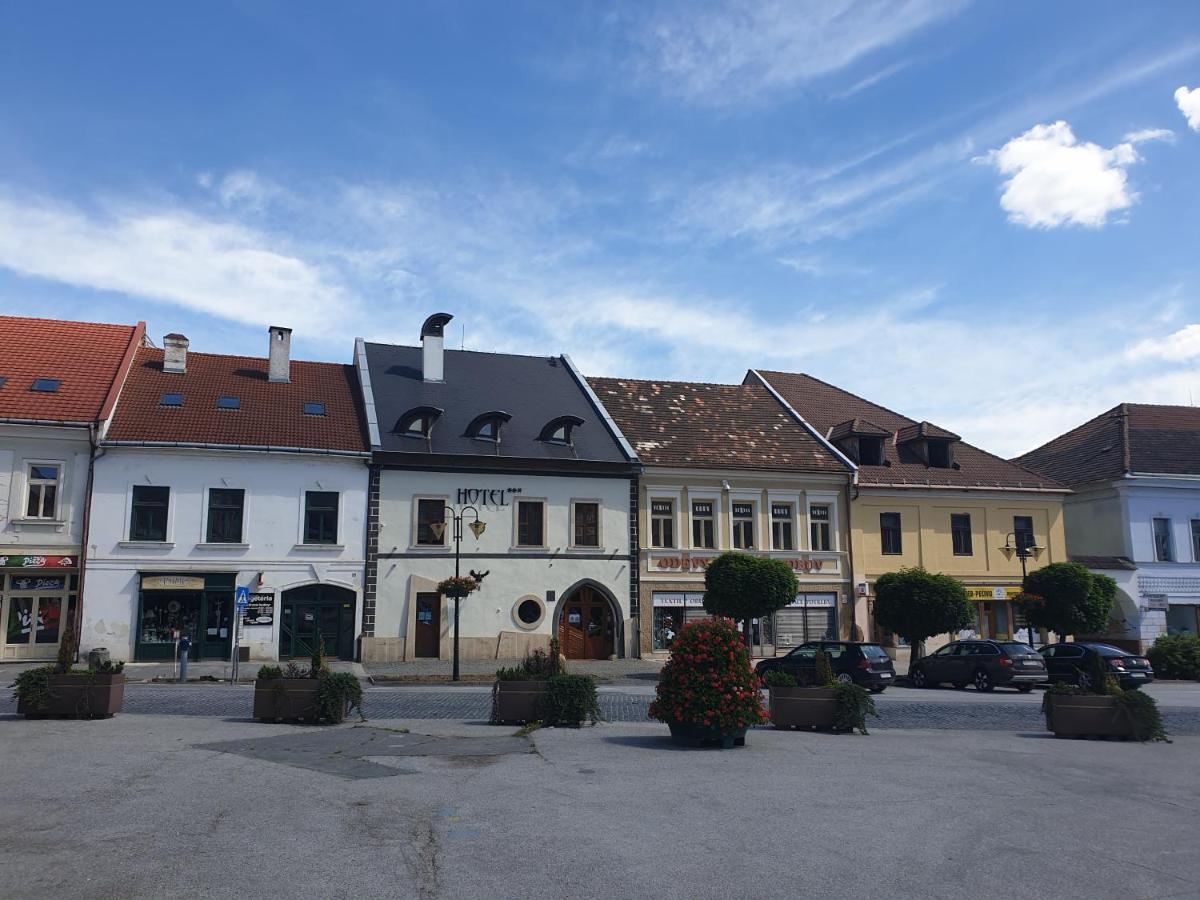 Hotel Cierny Orol Rožňava Bagian luar foto
