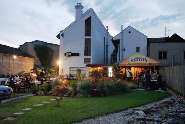 Hotel Cierny Orol Rožňava Bagian luar foto